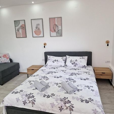 Zed Apartmani Leskovac Лесковац Экстерьер фото