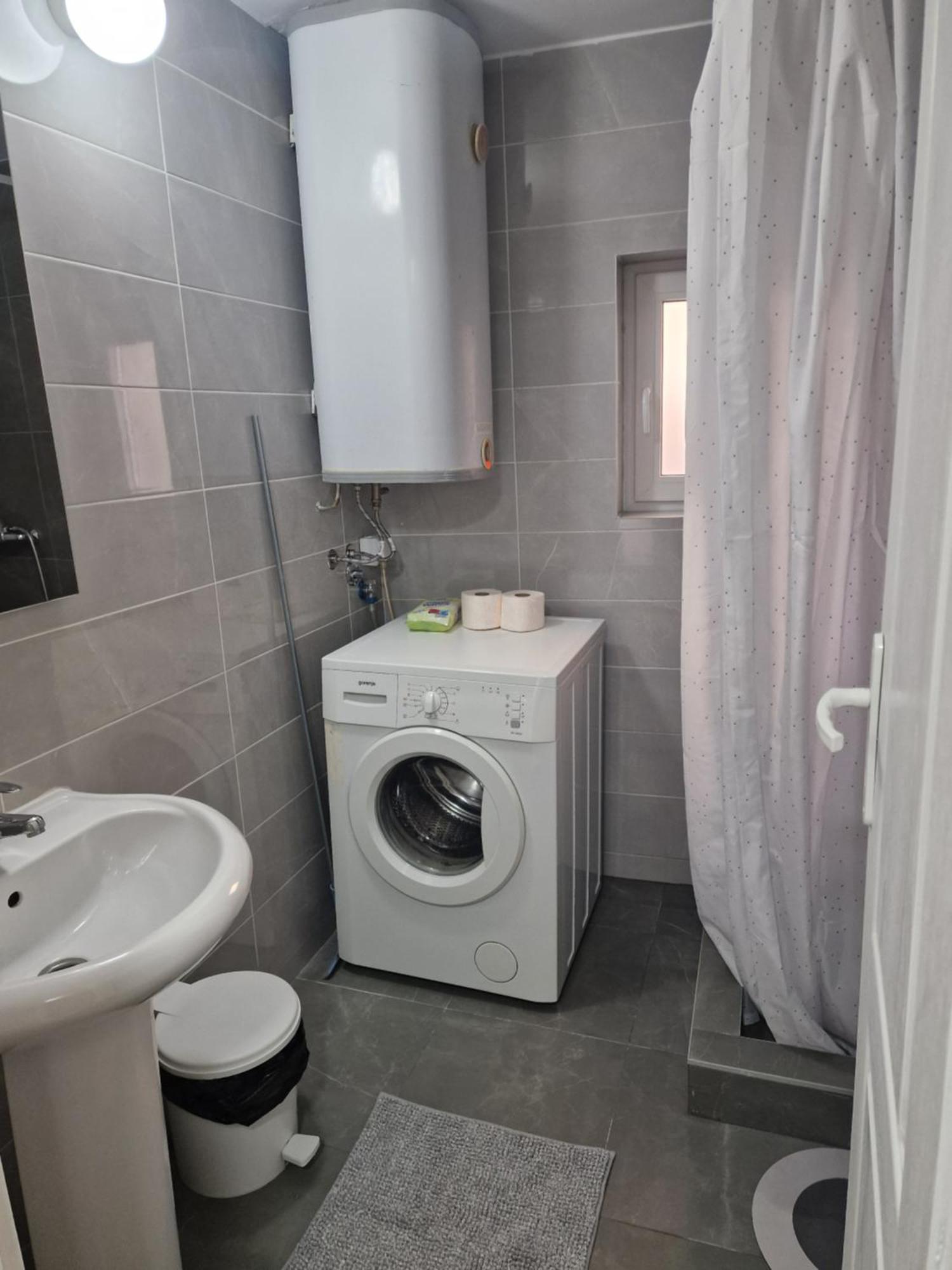 Zed Apartmani Leskovac Лесковац Экстерьер фото