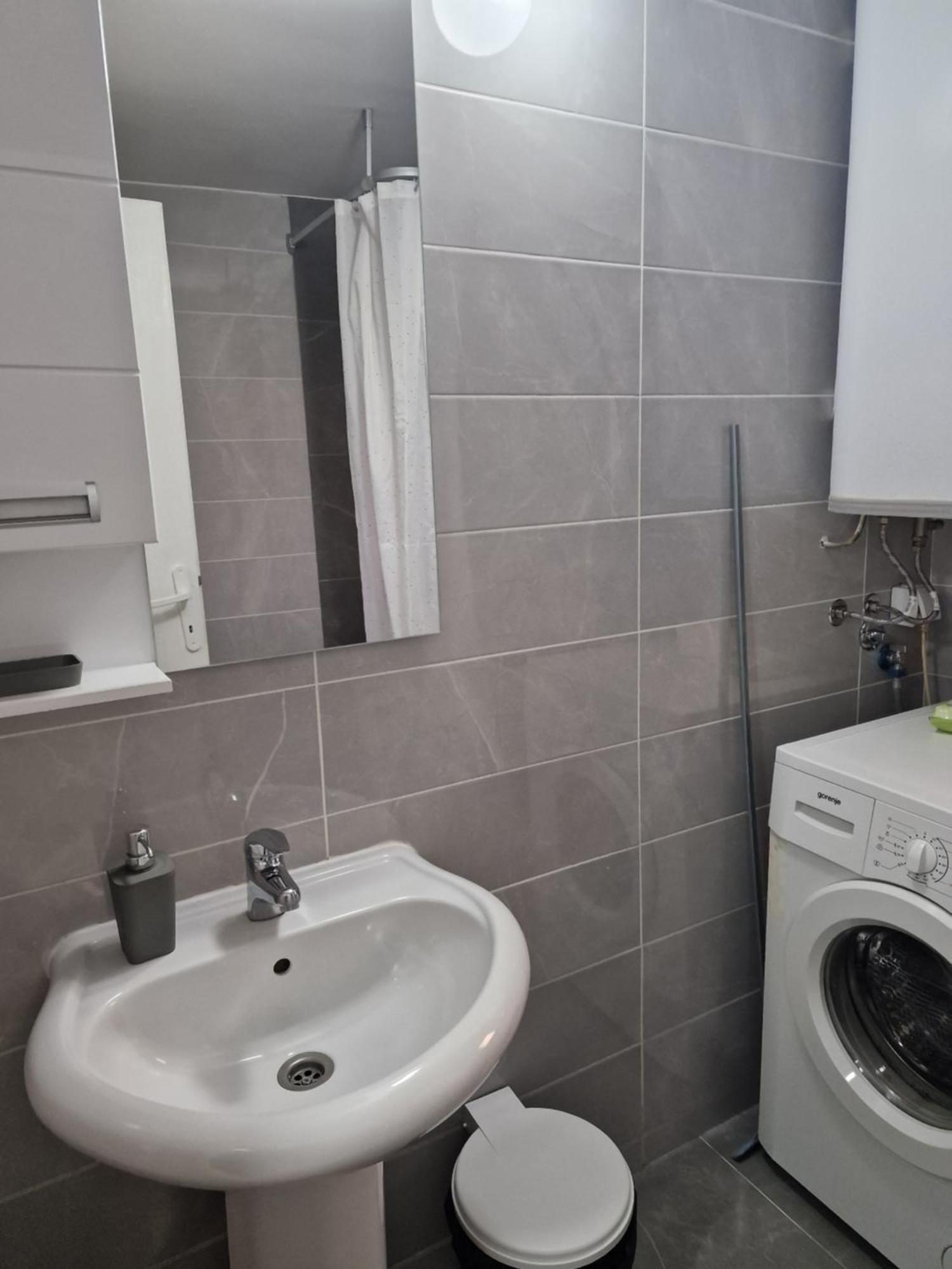 Zed Apartmani Leskovac Лесковац Экстерьер фото